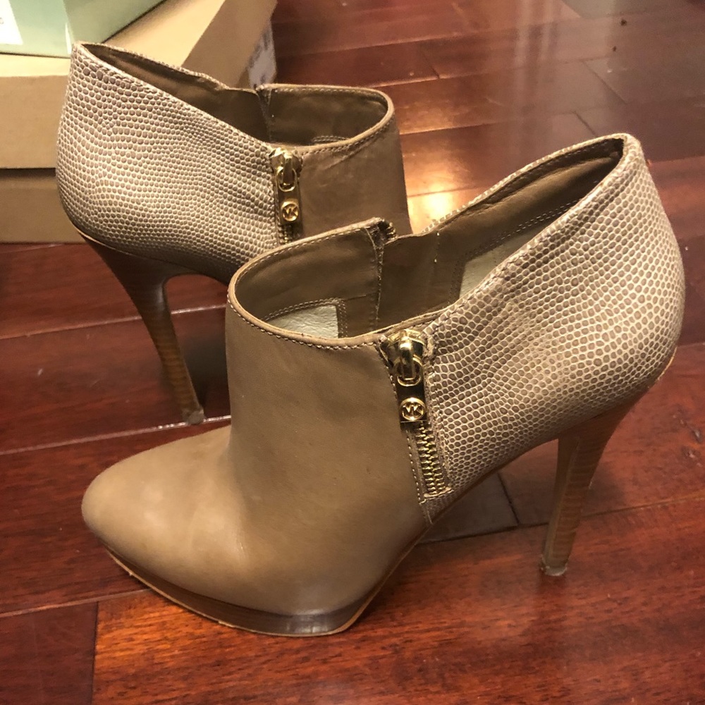 Micheal Kors booties